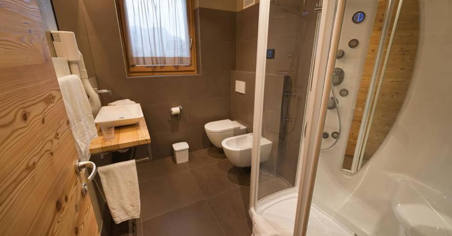 Aparthotel Cronox Vinecc Livigno Exterior foto